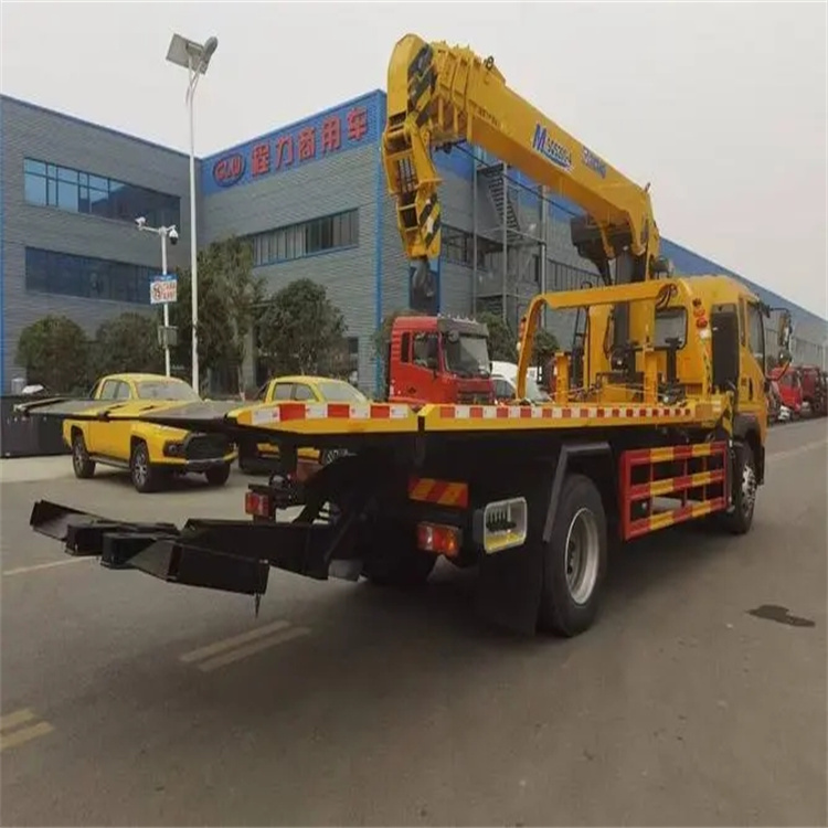 黄平附近小随车吊出租电话，轻松解决搬运烦恼